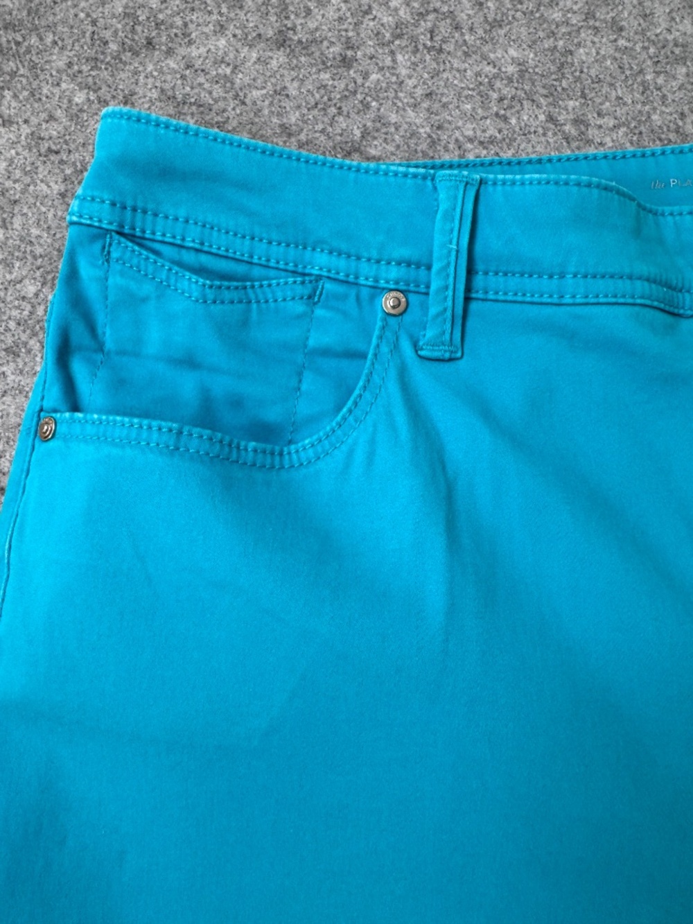 Chico’s The Platinum Crop Pants Turquoise Blue Stretch Crop Jeans Sz 2 - Picture 6 of 11